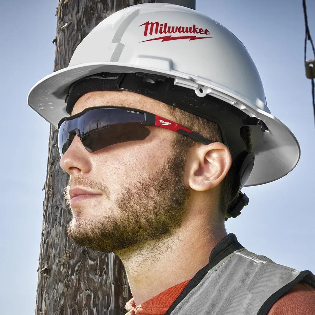 Óculos de segurança lente escura anti-risco Milwaukee - 48-73-2015 - Imagem 7