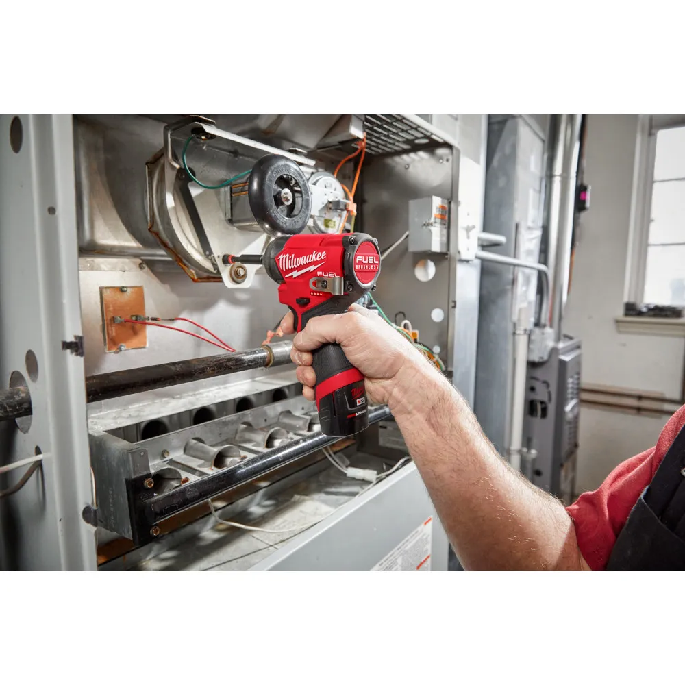 Parafusadeira de Impacto 1/4" - 12V Fuel 3453-159N Com 1 Bateria 1 Carregador Bivolt e Bolsa - Milwaukee - Imagem 11