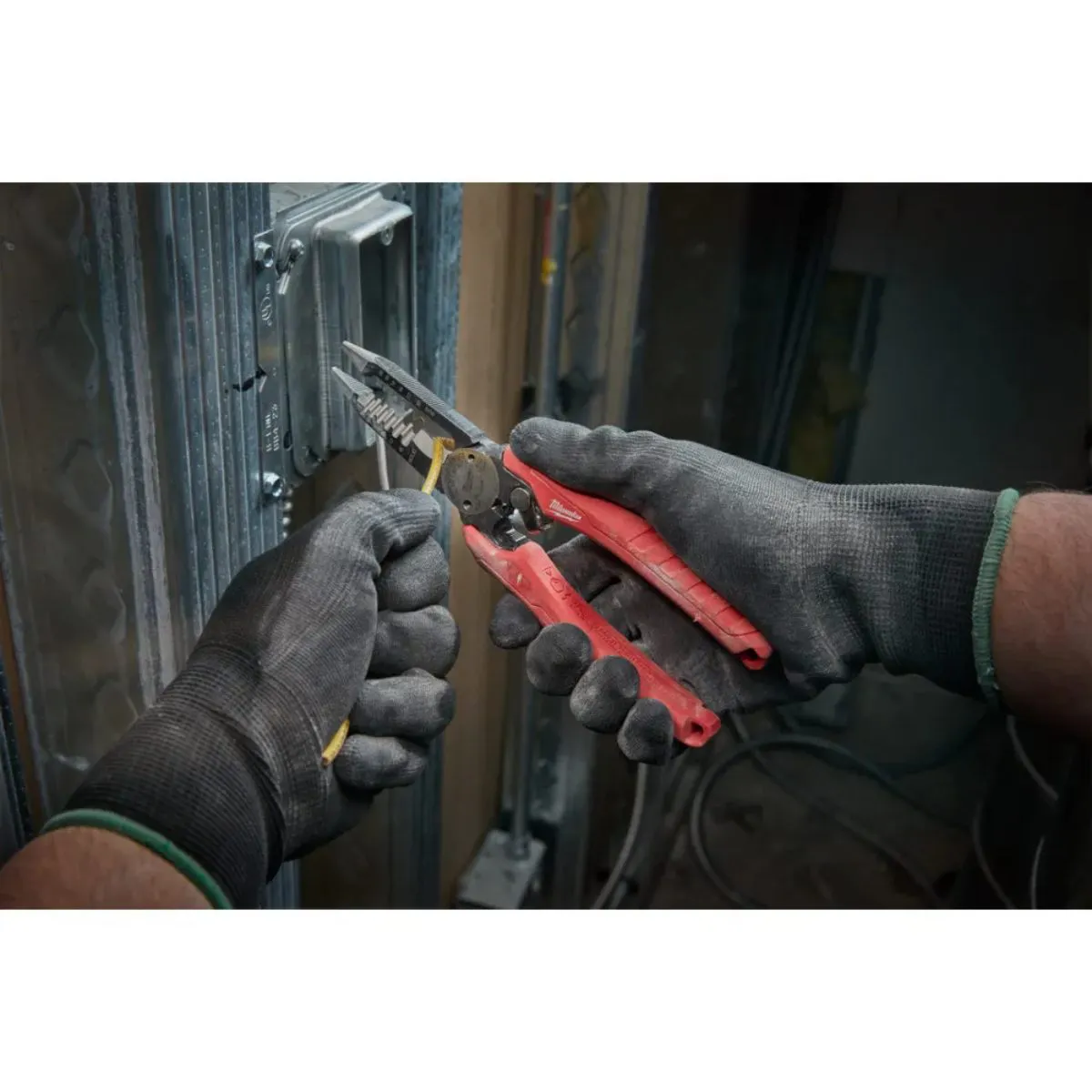 Alicate Eletricista Combinado 6 Em 1 - Milwaukee 48-22-3079 - Imagem 8